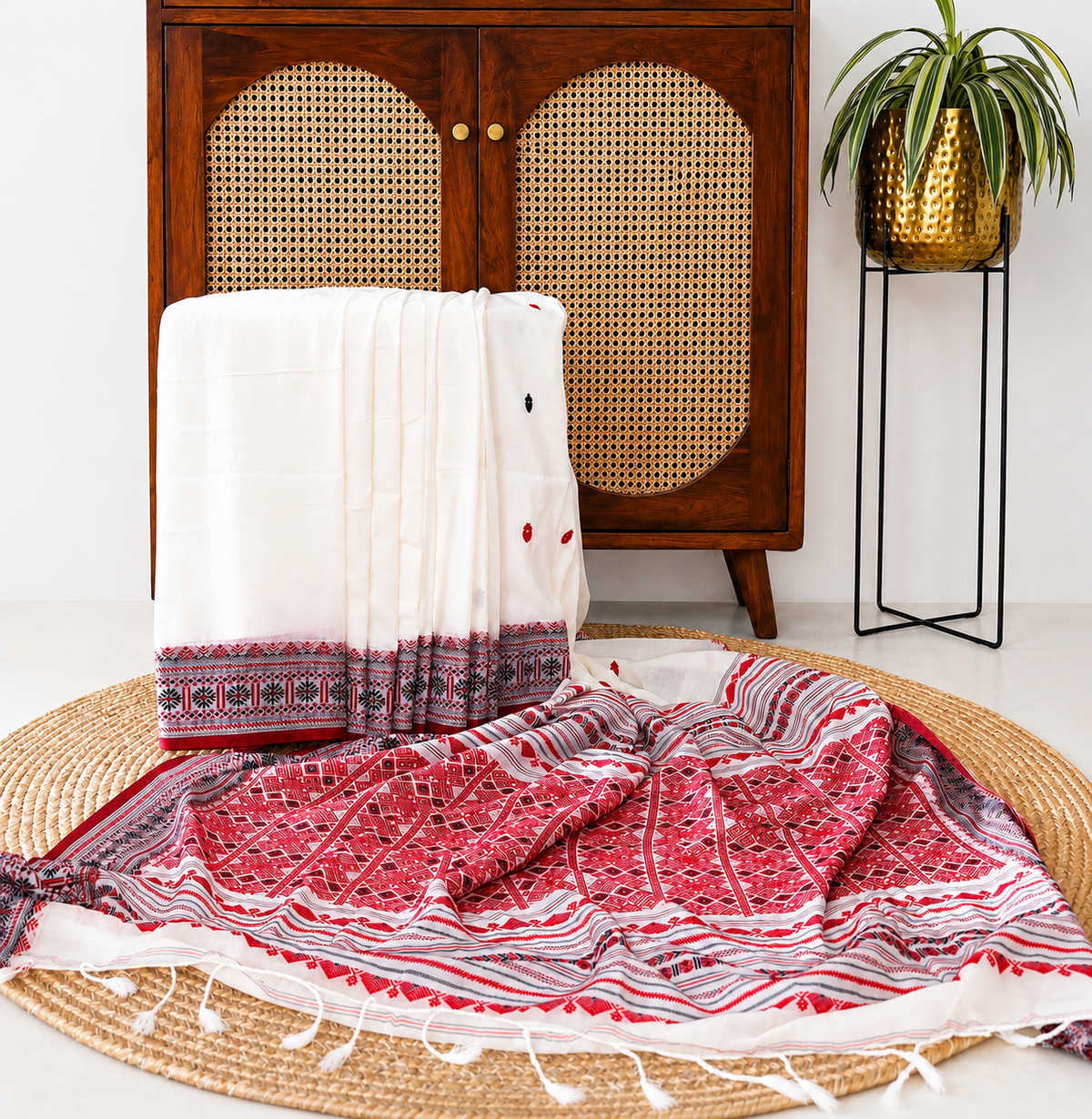 White Bengal Cotton Tangail Saree | Jacquard Border